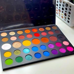 James Charles x morphe pallete